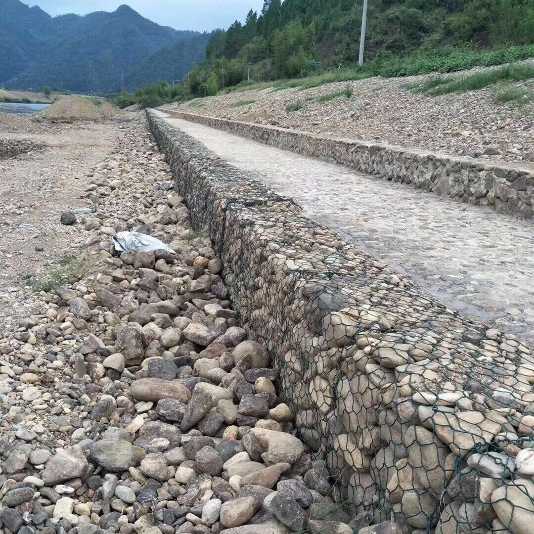 格宾挡墙护脚2