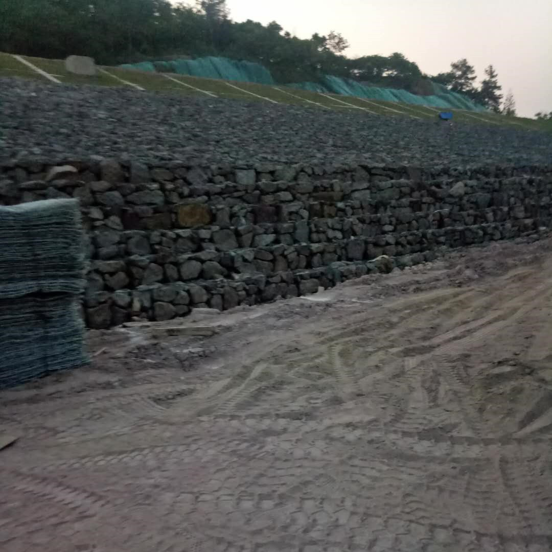格宾挡土墙