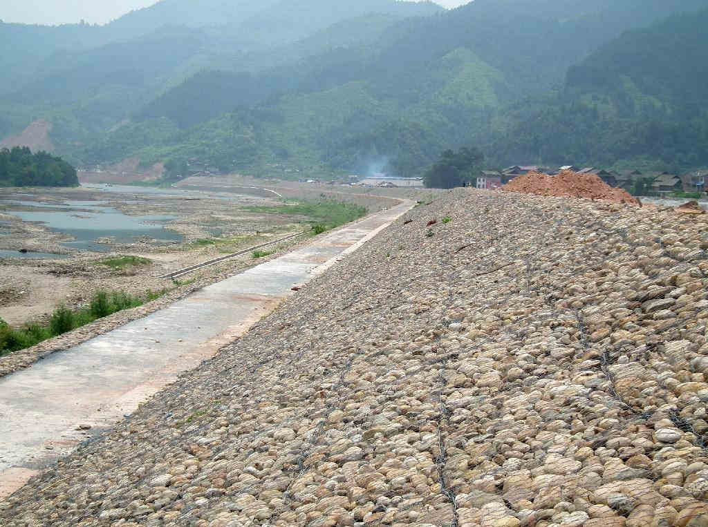 河道护坡格宾网应用2