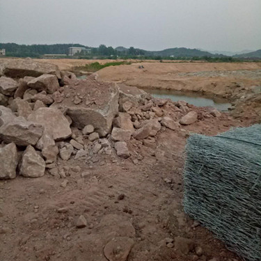 护堤高尔凡雷诺护垫