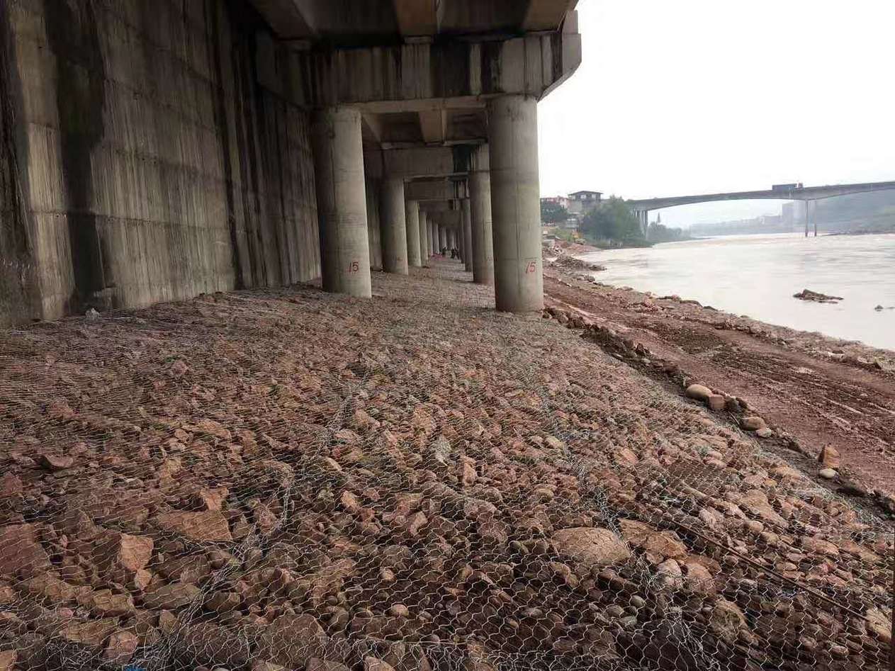 河道高尔凡雷诺护垫应用1