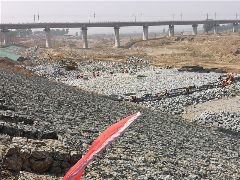 河道雷诺护垫护岸