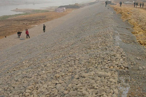 镀锌雷诺护垫护堤