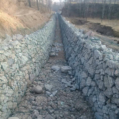 河道石笼挡墙