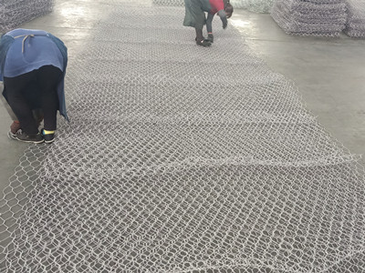 镀高尔凡雷诺护垫护坡