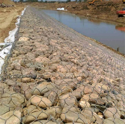 雷诺护垫压顶