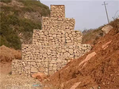 格宾石笼网挡土墙护堤